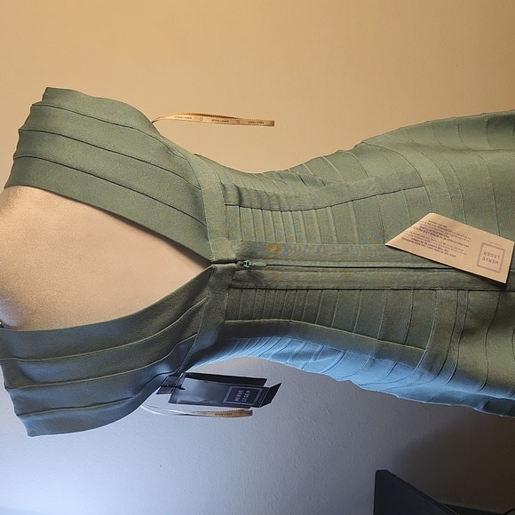 HERVE LEGER "Noma" A-line dress in cascade blue. NWT size medium - Picture 4 of 11